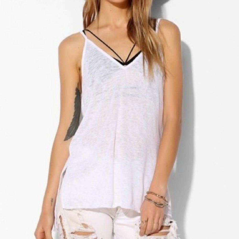 💝(3/$25) project social t • raw hem double v cami tank top